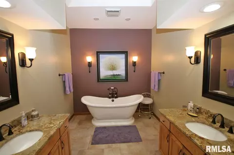 809 W Bennett Ct, Dunlap, IL 61525 photo 22