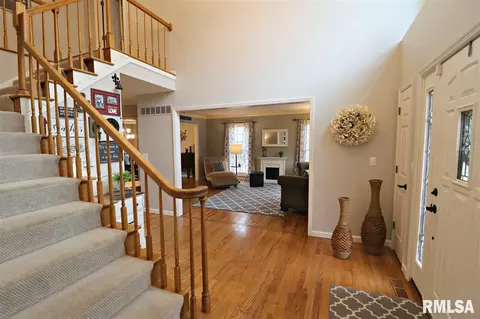805 W Bennett Ct, Dunlap, IL 61525 photo 5