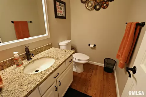 805 W Bennett Ct, Dunlap, IL 61525 photo 16