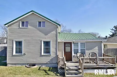 106 N 4th St, Dunlap, IL 61525 photo 1