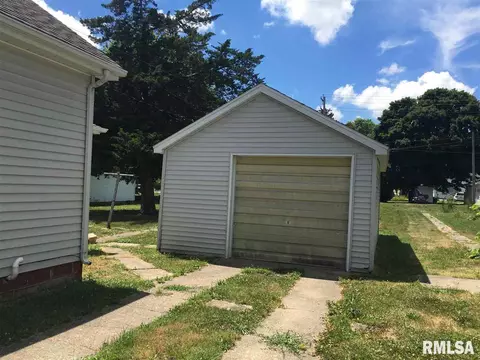 508 N Campbell St, Macomb, IL 61455 photo 4