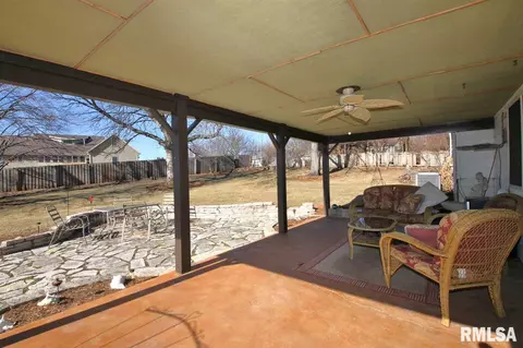 2004 Mitchell Dr, Eureka, IL 61530 photo 35
