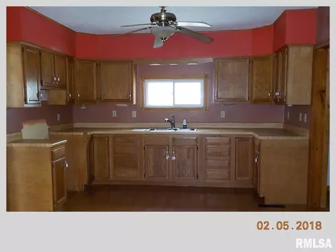 728 Pine St, Kewanee, IL 61443 photo 6