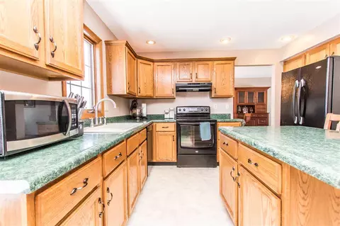 9731 W Whittingham Pt, Mapleton, IL 61547 photo 8
