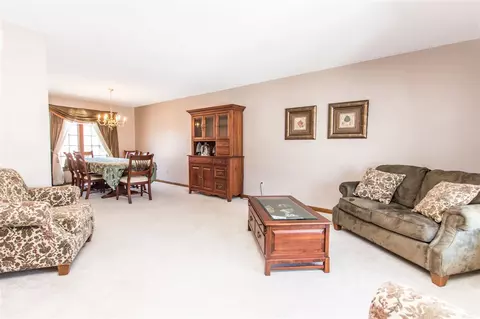 9731 W Whittingham Pt, Mapleton, IL 61547 photo 2