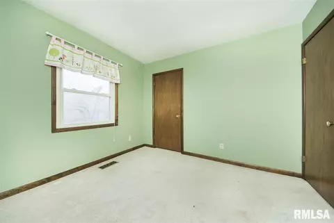 806 Curtis Ct, Eureka, IL 61530 photo 19