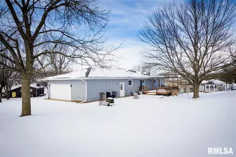 806 Curtis Ct, Eureka, IL 61530 photo 8