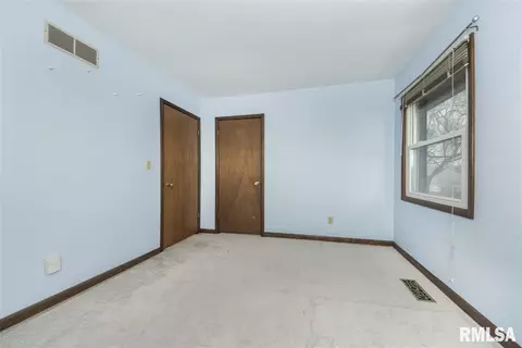 806 Curtis Ct, Eureka, IL 61530 photo 22