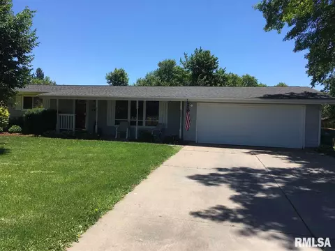 101 Harmony Ln, Macomb, IL 61455 photo 1