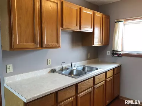 111 E Santa Fe Ave, Toluca, IL 61369 photo 16