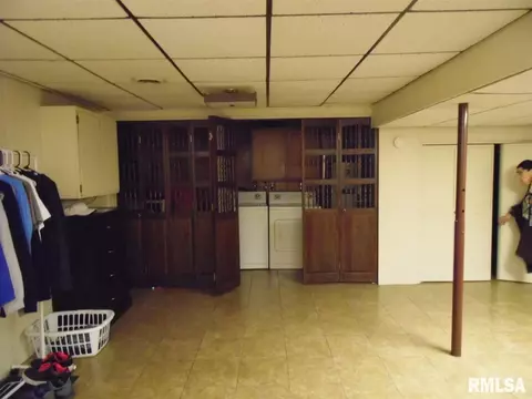 60 Arlington Dr, Macomb, IL 61455 photo 25