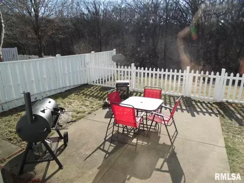 60 Arlington Dr, Macomb, IL 61455 photo 27