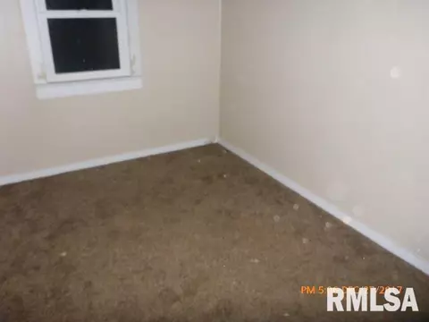507 Roberts, Henry, IL 61537 photo 5