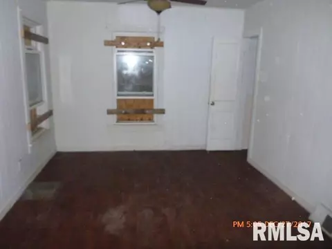 507 Roberts, Henry, IL 61537 photo 3