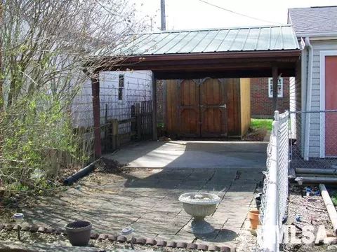 204 E Birch St, Canton, IL 61520 photo 33