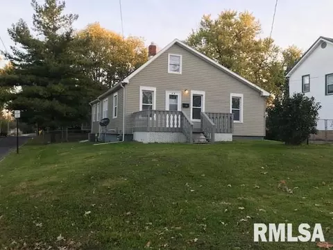 409 W Court St, Eureka, IL 61530 photo 1