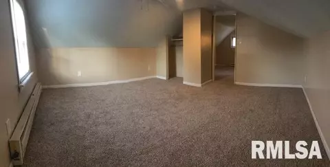 409 W Court St, Eureka, IL 61530 photo 13