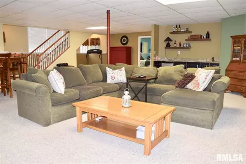911 Stonebridge, Metamora, IL 61548 photo 24
