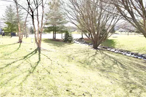 911 Stonebridge, Metamora, IL 61548 photo 33