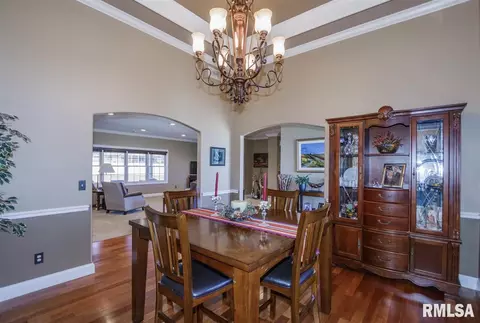 4 Bishops Ct, Washington, IL 61571 photo 8