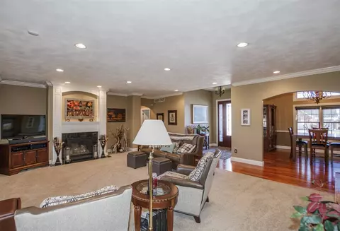 4 Bishops Ct, Washington, IL 61571 photo 4