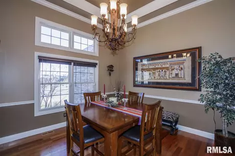 4 Bishops Ct, Washington, IL 61571 photo 6