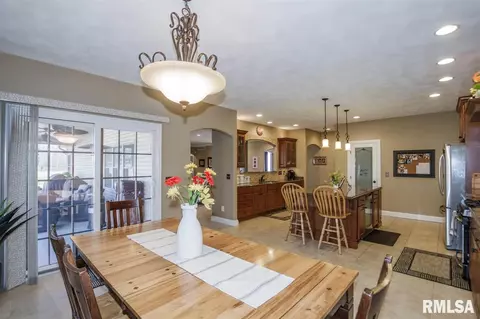 4 Bishops Ct, Washington, IL 61571 photo 11