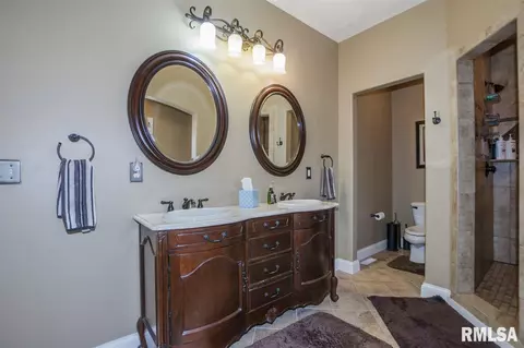 4 Bishops Ct, Washington, IL 61571 photo 17