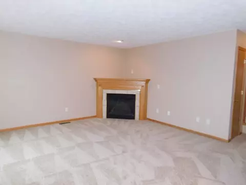 128 Easy St, Washington, IL 61571 photo 3