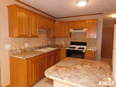 128 Easy St, Washington, IL 61571 photo 9