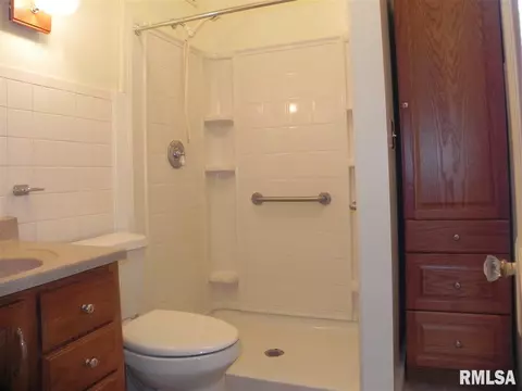 1220 E Willcox, Peoria, IL 61603 photo 27