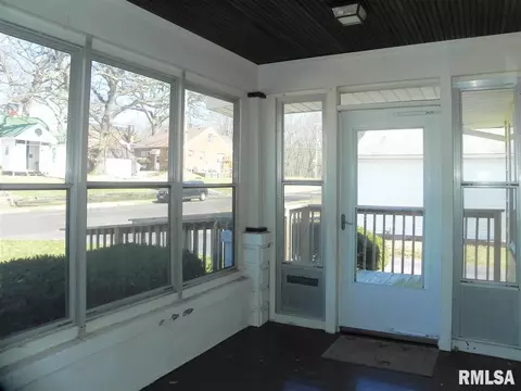 1220 E Willcox, Peoria, IL 61603 photo 5