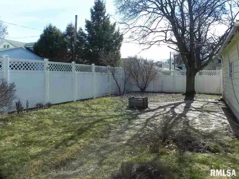 1220 E Willcox, Peoria, IL 61603 photo 31
