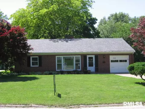 366 N Normal St, Macomb, IL 61455 photo 1
