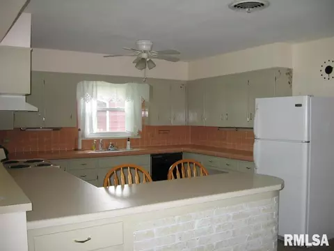 366 N Normal St, Macomb, IL 61455 photo 5
