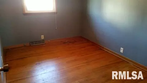 455 N 9th Ave, Canton, IL 61520 photo 7