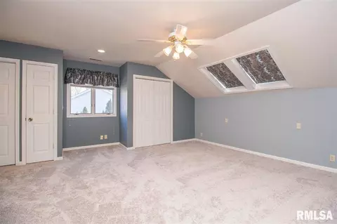 305 W Broken Lance Ct, Dunlap, IL 61525 photo 21
