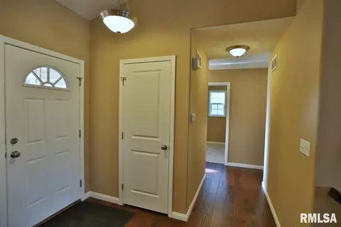 109 W Hillside Ct, Dunlap, IL 61525 photo 13