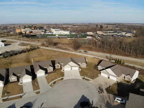 109 W Hillside Ct, Dunlap, IL 61525 photo 35