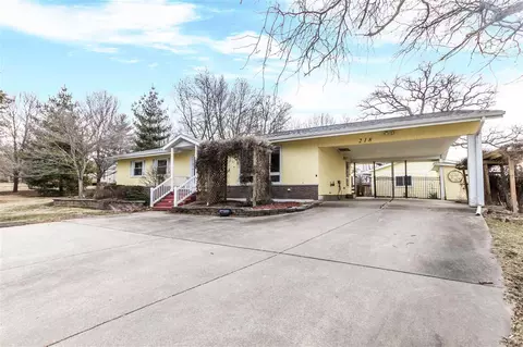218 Edgewood Rd, Eureka, IL 61530 photo 3