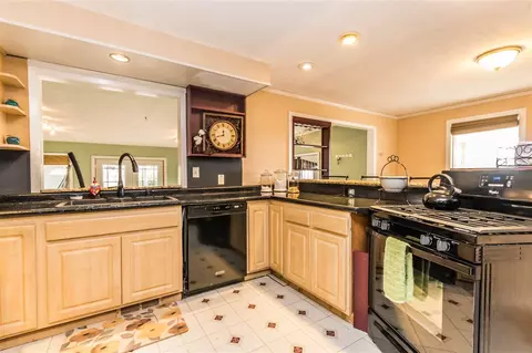 218 Edgewood Rd, Eureka, IL 61530 photo 9