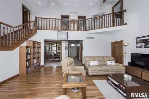 2323 W Murphy Dr, Dunlap, IL 61525 photo 8