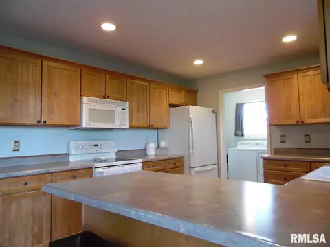 4705 S Queen Aleta Ct, Mapleton, IL 61547 photo 22