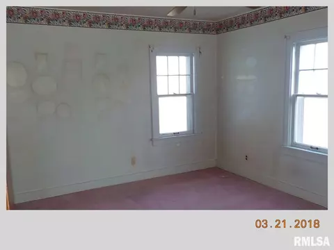 529 N 3rd Ave, Canton, IL 61520 photo 14