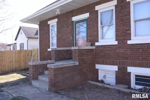 403 N Main St, Eureka, IL 61530 photo 27