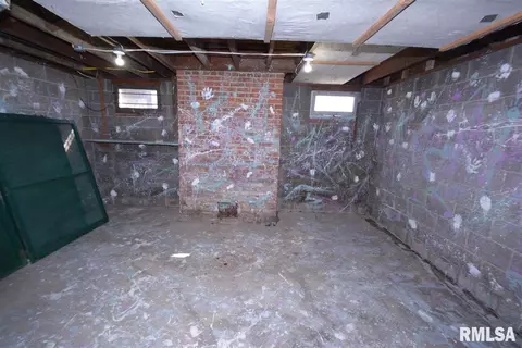 403 N Main St, Eureka, IL 61530 photo 33