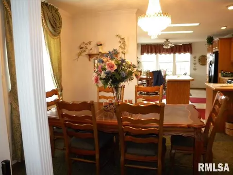 8138 Desutter Rd, Manito, IL 61546 photo 12