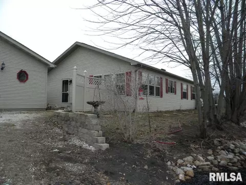 8138 Desutter Rd, Manito, IL 61546 photo 4