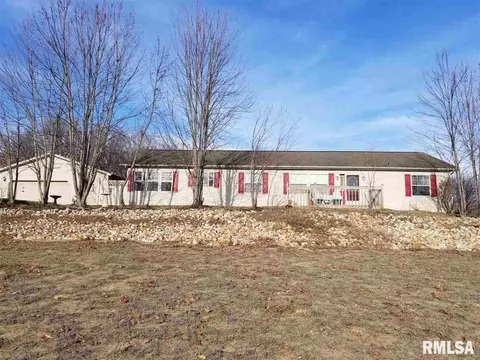 8138 Desutter Rd, Manito, IL 61546 photo 1