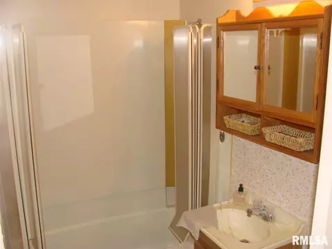 201 Barsi Blvd, Macomb, IL 61455 photo 9